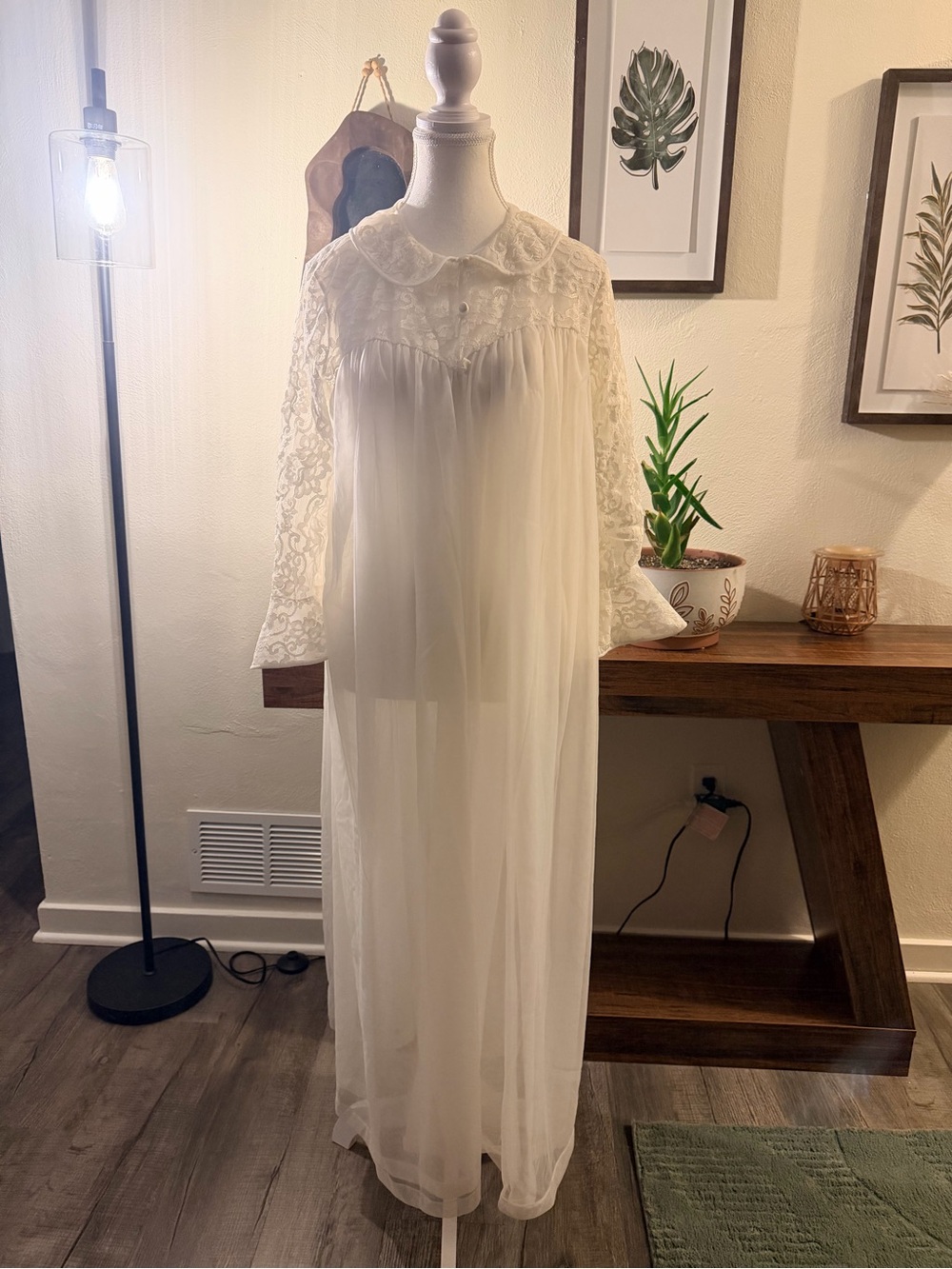 Komar Sheer Lace Peignoir Robe Ivory Long Nightgown Vintage Lingerie